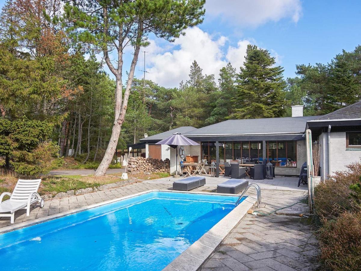 6 Person Holiday Home In Nex Neksø Extérieur photo
